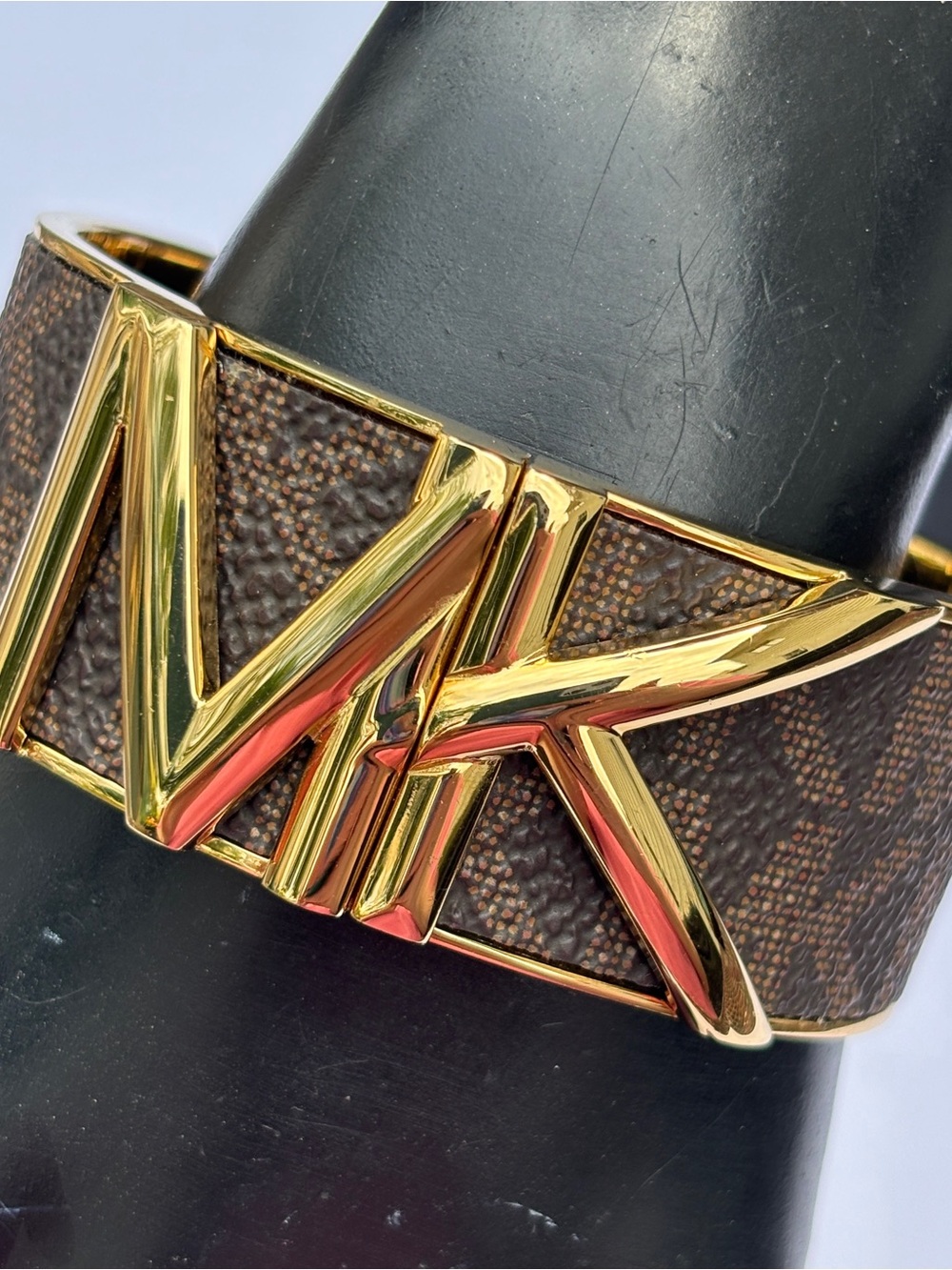 Michael Kors Mott Logo Bracelet Bangle size 6-1/2” - Picture 2 of 14